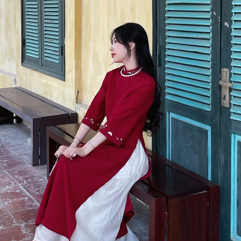 Áo dài “MẪN NGHI” - Set áo dài đỏ nhung lì thêu hoa cổ tàu mix chân váy voan tơ trắng