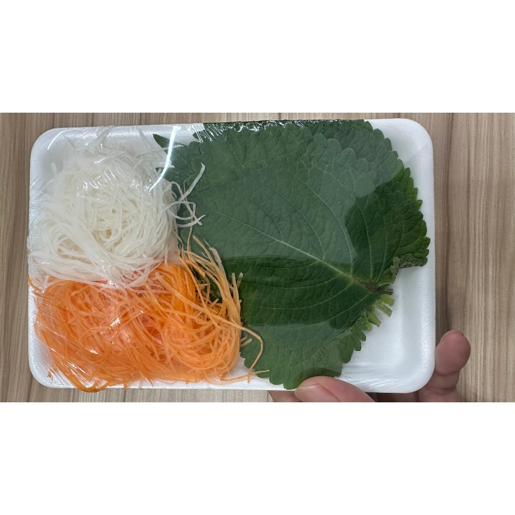 Ăn kèm cá hồi sashimi - Có 2 loại -