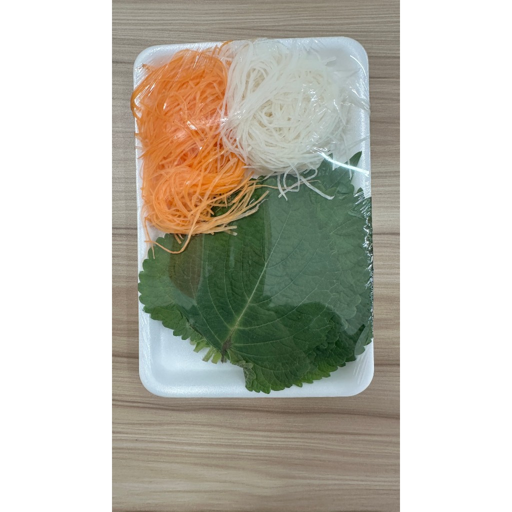 Ăn kèm cá hồi sashimi - Có 2 loại -