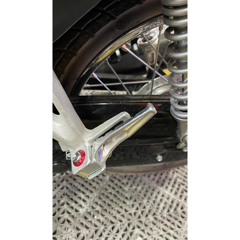 Gác Chân Sau TAKEGAWA Gắn Xe Dream, Wave, Fu Led, Vision, AB ,Nhôm Đúc