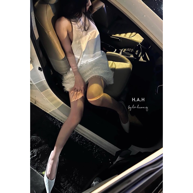 Váy yếm lụa lông siêu đẹp xịn xò tôn dáng xinh lung linh dễ thương