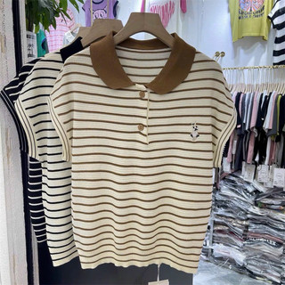 Áo croptop len sọc tay hến thêu hình thỏ