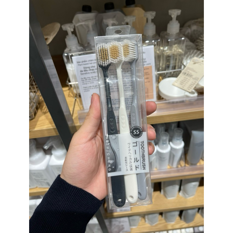 Set 3 chiếc bàn chải đánh răng RAOYI -Nhật Bản dùng siêu thích.Mềm mại không bị đau lợi chảy máu chân răng.