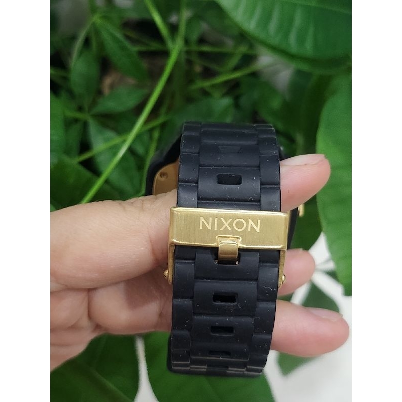 ĐỒNG HỒ SI NHẬT CHÍNH HÃNG DÂY CAO SU DÀNH CHO NAM - THUƠNG HIỆU NIXON