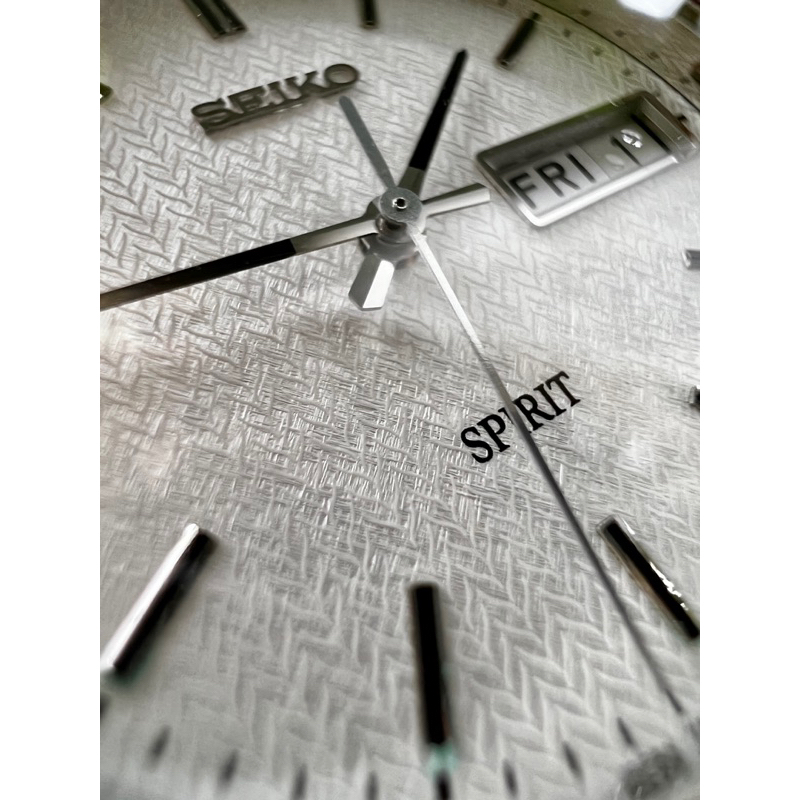 Đồng hồ Nam Seiko Spirit hàng cận Nos mặt trắng lá liễu