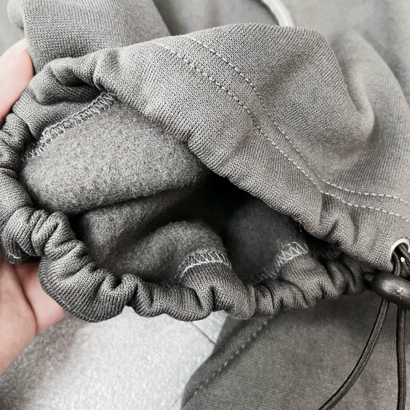 SET ÁO CROP NỈ MICKEY THÊU XÁM KÈM CV BIGSIZE