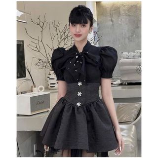 🌷Đầm đen phối tafta đính đá