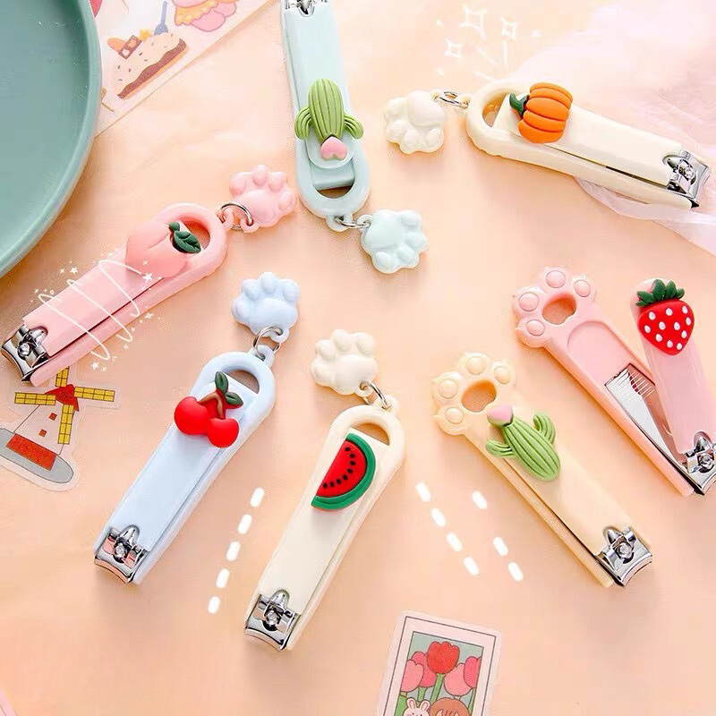 Bấm Móng Tay Chân Có Lỗ Treo Tặng Kèm 1 Hình Dán Nổi Cute