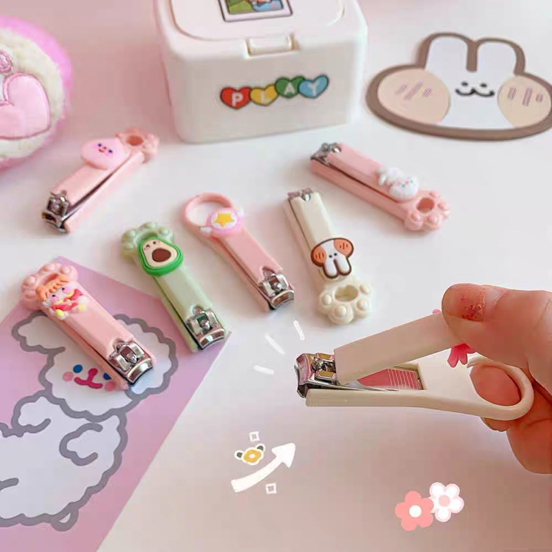Bấm Móng Tay Chân Có Lỗ Treo Tặng Kèm 1 Hình Dán Nổi Cute