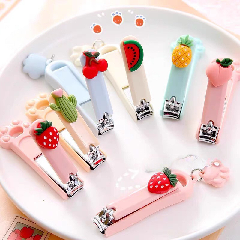 Bấm Móng Tay Chân Có Lỗ Treo Tặng Kèm 1 Hình Dán Nổi Cute