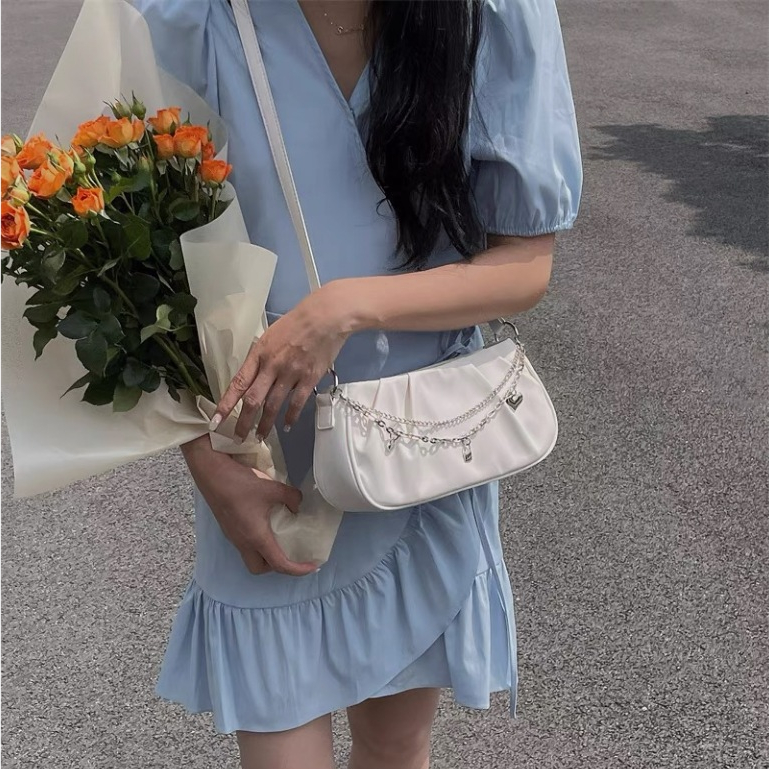 Faya - Túi xách kẹp nách T2091 da nhún phối dây charm tim