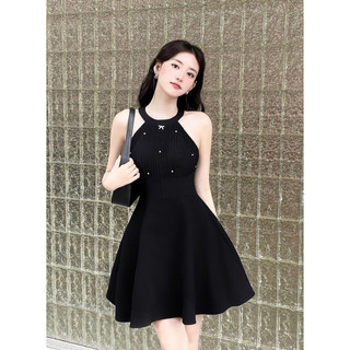 Anna Dress ( Đầm cổ yếm tôn dáng )