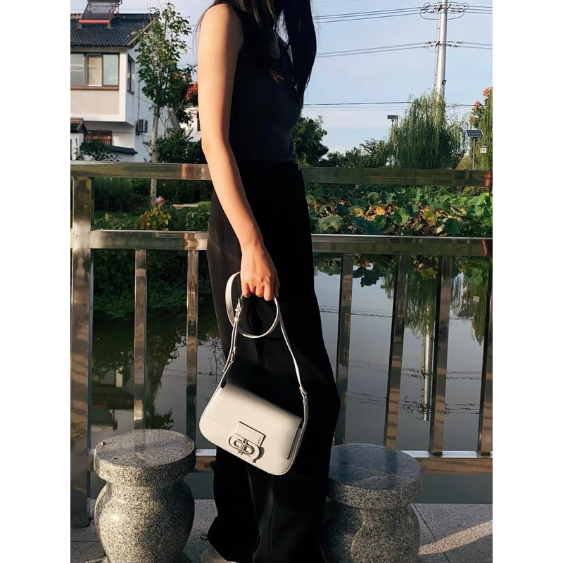 Túi pê zô trơn kẹp nách + đeo chéo bản mới nhất size 20cm 0072#