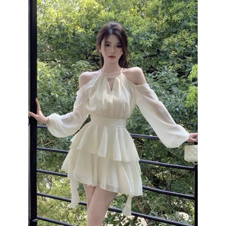 Đầm tay dài phối vòng cổ