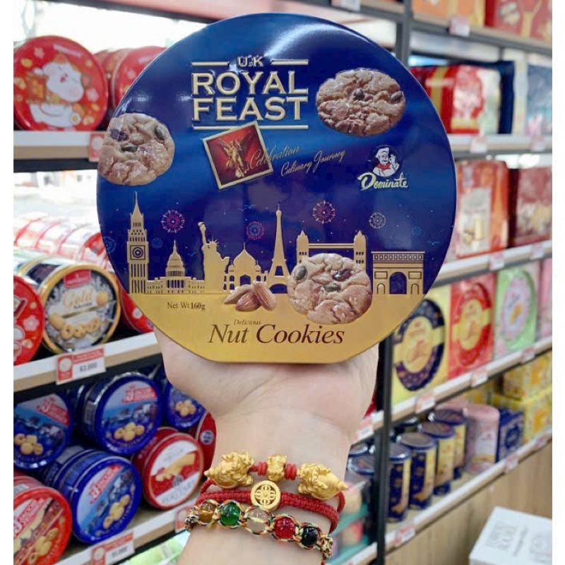 Bánh quy mix hạt Royal Feast Nut Đài Loan - Thương hiệu Dominate nổi tiếng
