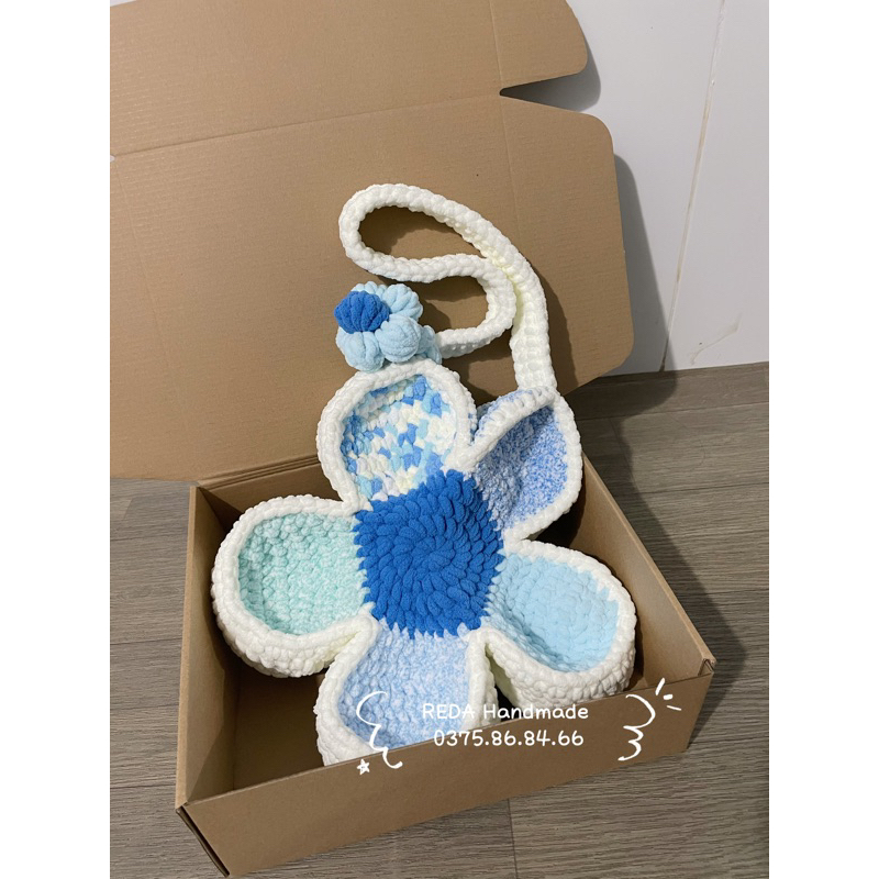 TÚI HOA LEN 5 cánh sắc màu, túi len handmade BLOOMBAG, ib shop để lựa thêm màu