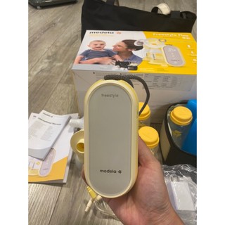 Máy hút sữa Medela freestyle flex (like new)