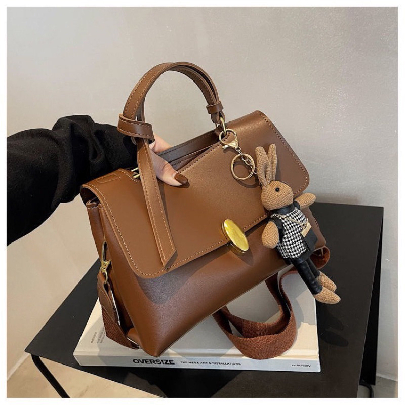 Túi xách đeo chéo bì thư kèm móc khoá dễ thương