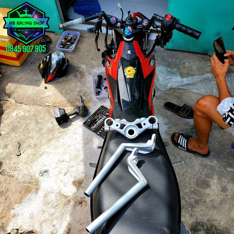 Ghi Đông Chảng 3 Zin Satria Raider Fi Sơn Bạc Hàng Tháo Xe.NB Racing Shop