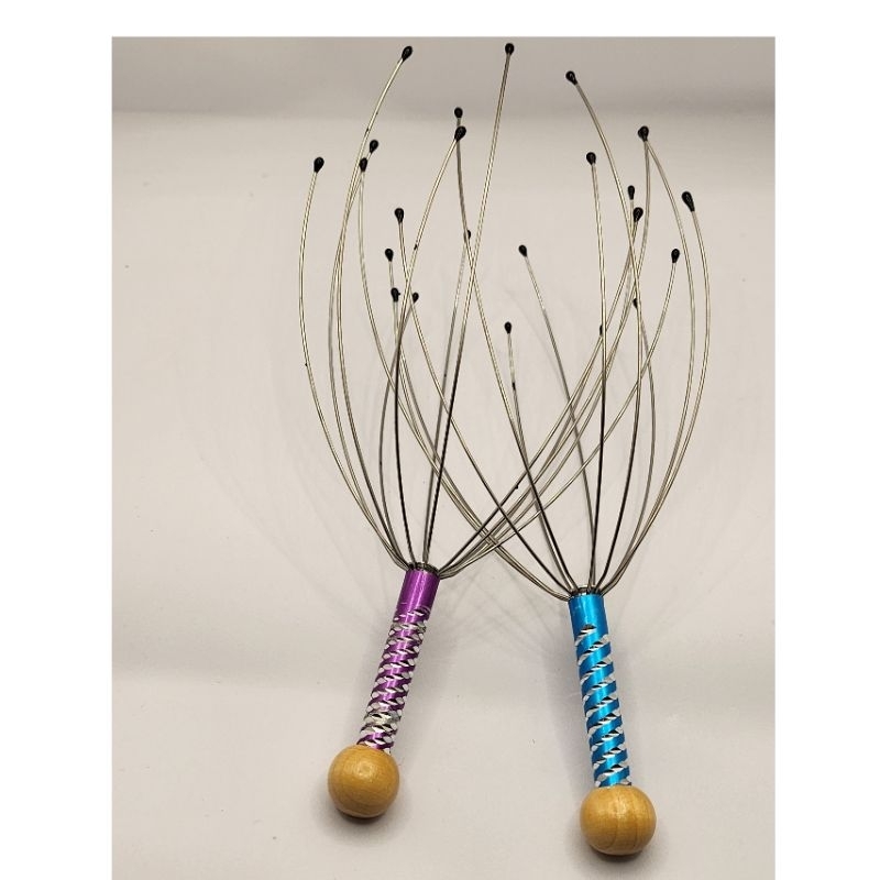 Cây Gãy Ngứa Và Massage Đầu Giúp Lưu Thông Máu