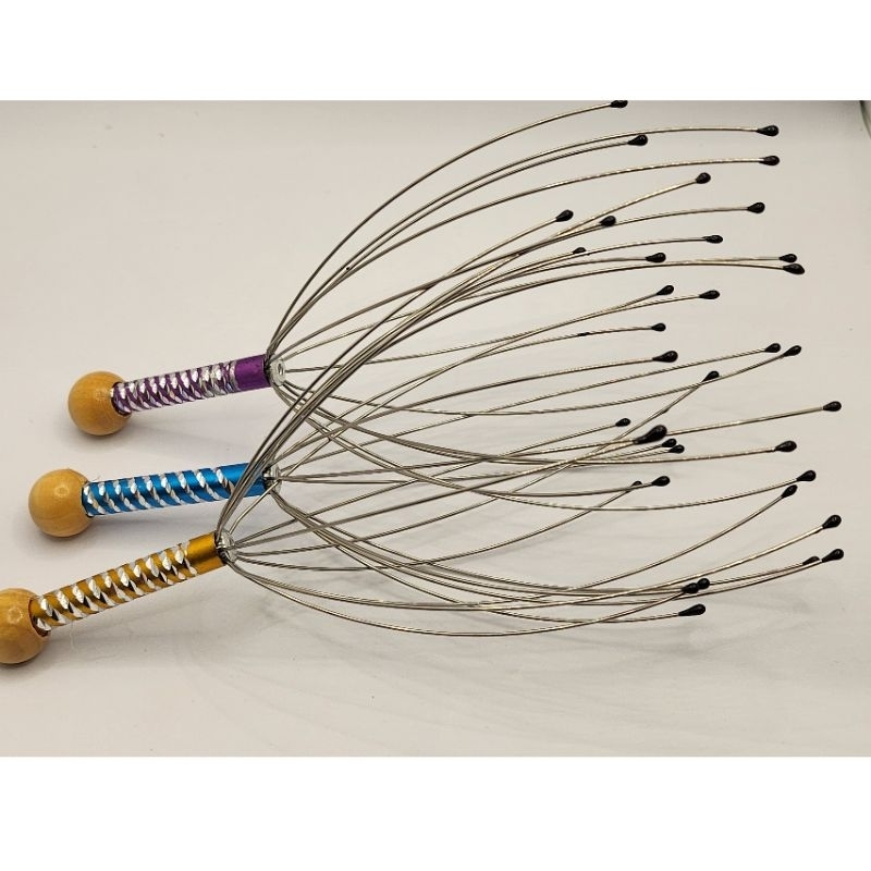 Cây Gãy Ngứa Và Massage Đầu Giúp Lưu Thông Máu