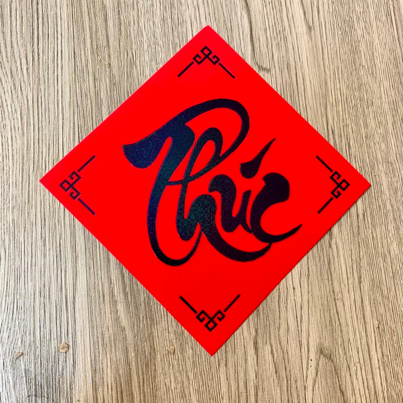 Chữ thư pháp GIẤY NHUNG ĐỎ KIM TUYẾN trang trí Tế