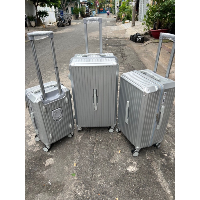 Vali Nhựa Vuông Bọc Góc Nhôm Chống Trầy , Bảo Mật Cao Đủ Size