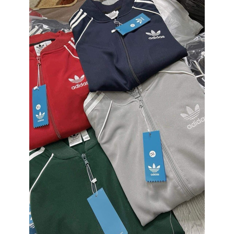 Mẫu áo khoác Adidas 3 sọc