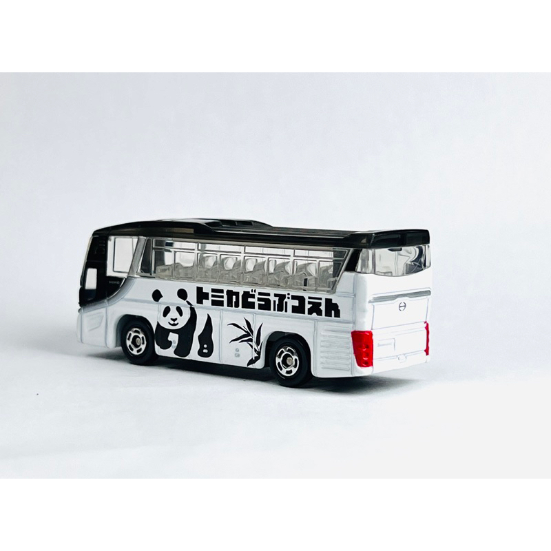 Hobby Store xe mô hình Tomica Hino Selega Bus - Xe Buýt Hoạ Tiết Gấu Trúc Trắng