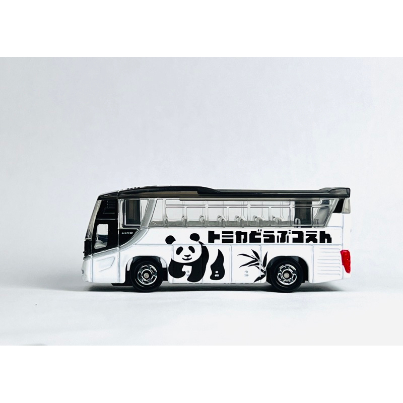Hobby Store xe mô hình Tomica Hino Selega Bus - Xe Buýt Hoạ Tiết Gấu Trúc Trắng
