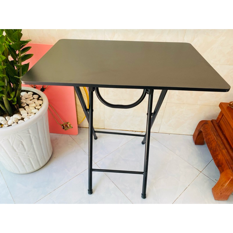 Bàn chân cao 73cm mặt 50/70cm gấp gọn