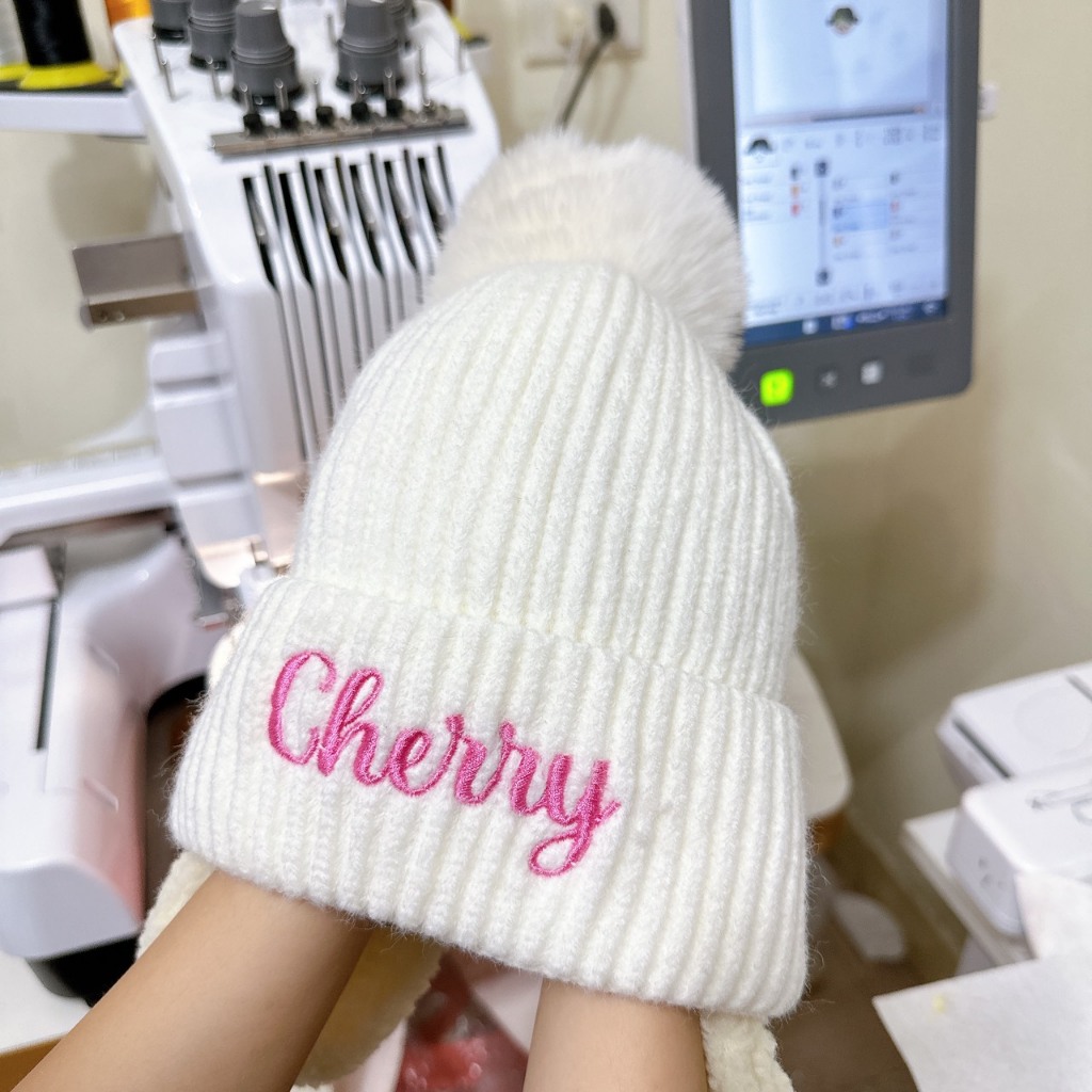 MUP 195: Mũ len bông phong cách Hàn quốc - Thêu tên bé theo yêu cầu