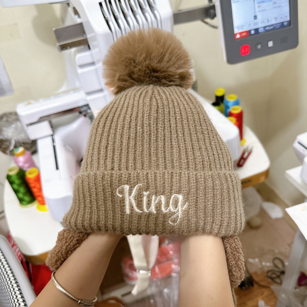 MUP 195: Mũ len bông phong cách Hàn quốc - Thêu tên bé theo yêu cầu