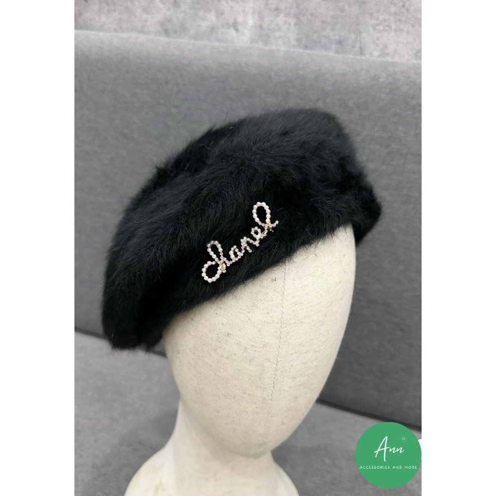 Mũ nồi CN mới, lông tuyết mềm mại, logo đính đá nổi bật, sẵn 2 màu Đen - Kem y hình