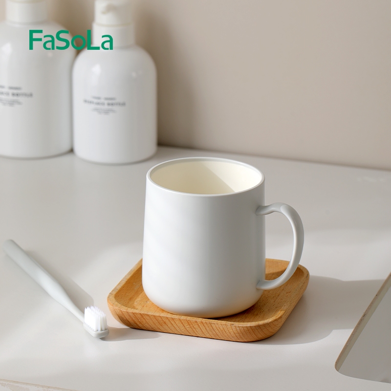 Ly nhựa có tay cầm dùng được nước nóng FASOLA FSLYF-335