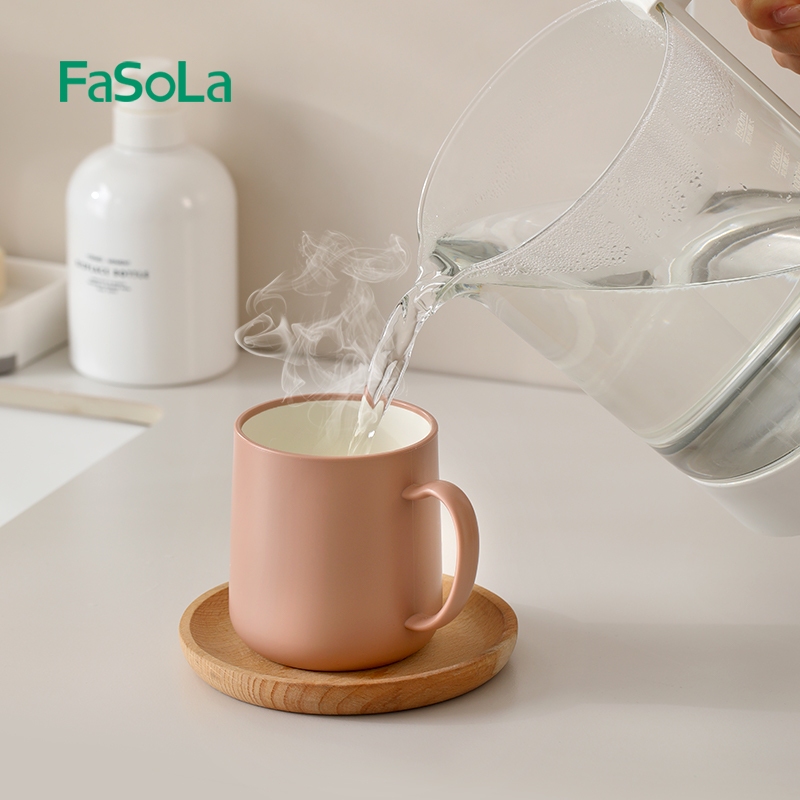 Ly nhựa có tay cầm dùng được nước nóng FASOLA FSLYF-335
