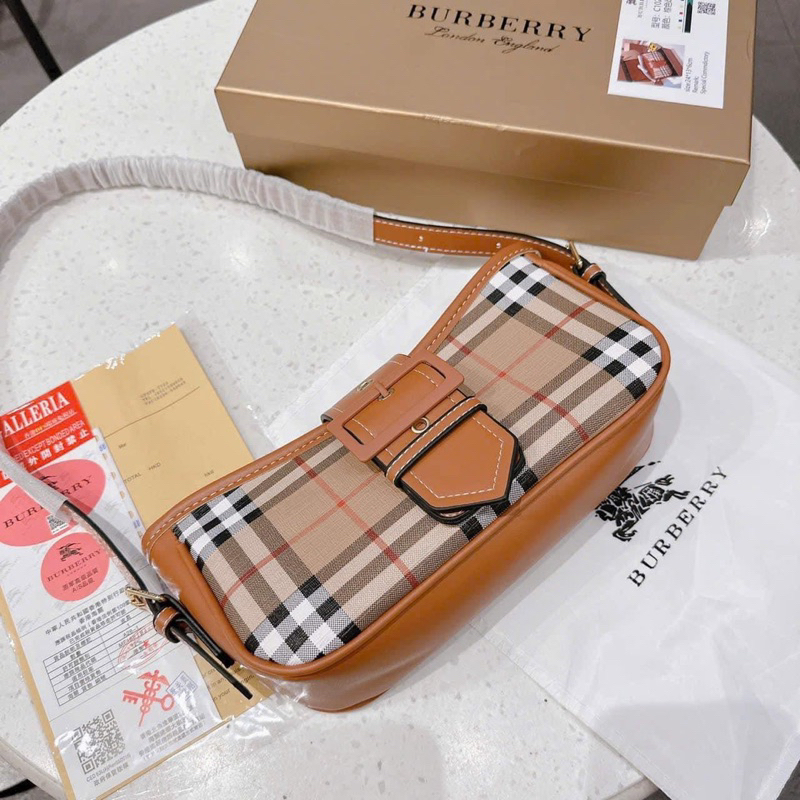 Túi kẹp nách B R sang chảnh