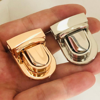 Khóa sập bầu