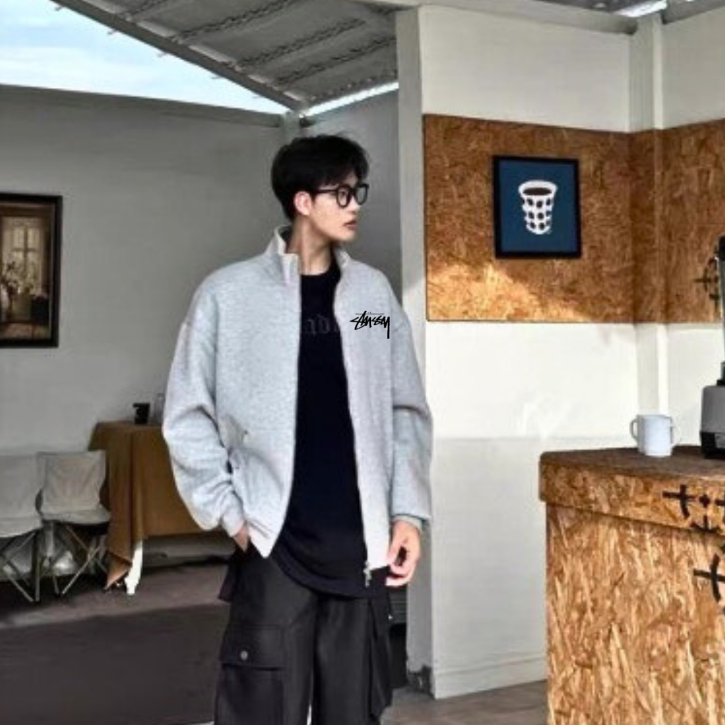 Áo khoác nỉ Stussy nam nữ cổ đứng khoá kéo,chất nỉ tag mác đầy đủ Qtk03 Latizia.vn