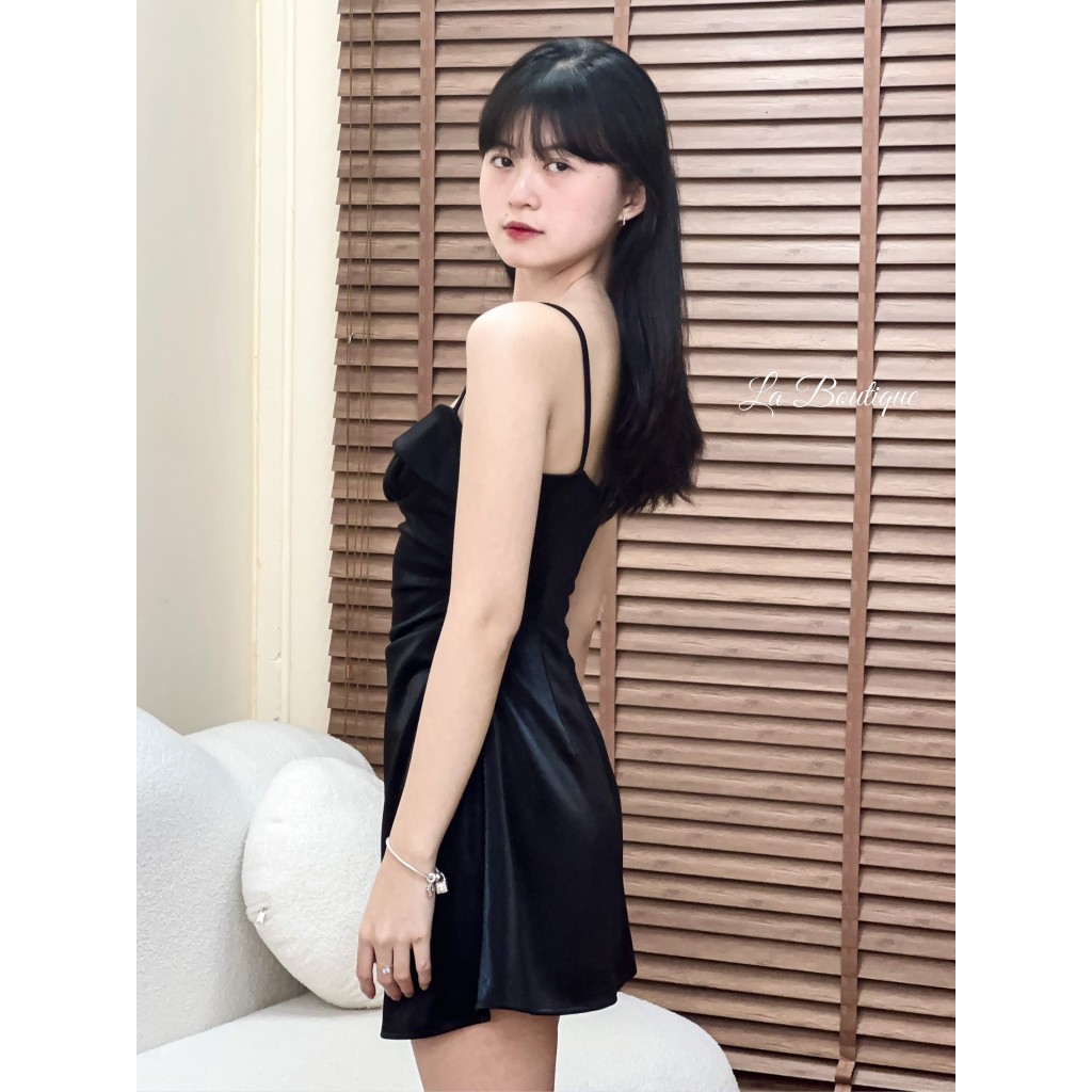 Đầm hai dây ôm body LA BOUTIQUE cổ V nhún eo quyến rũ cá tính