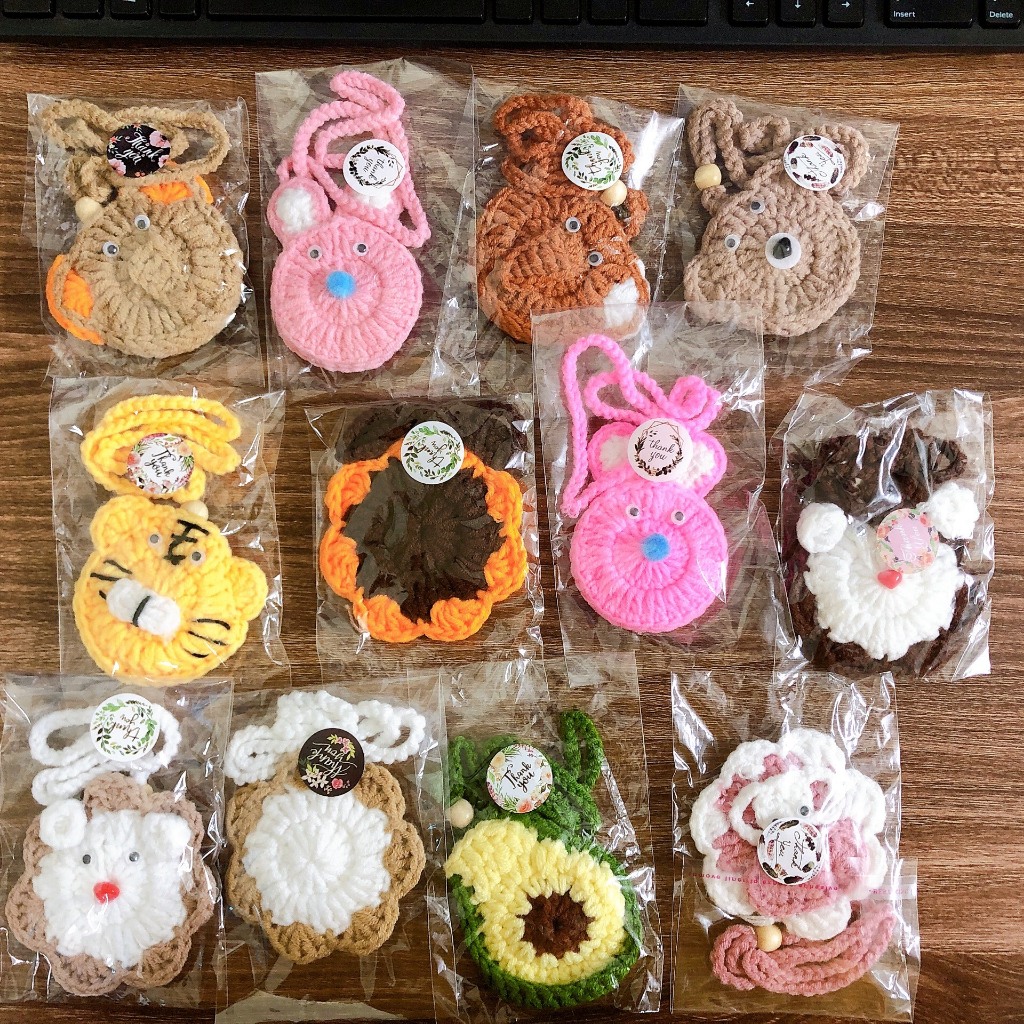 Túi đựng tỏi bằng len đính hạt dâu tằm tránh vía cho bé yêu