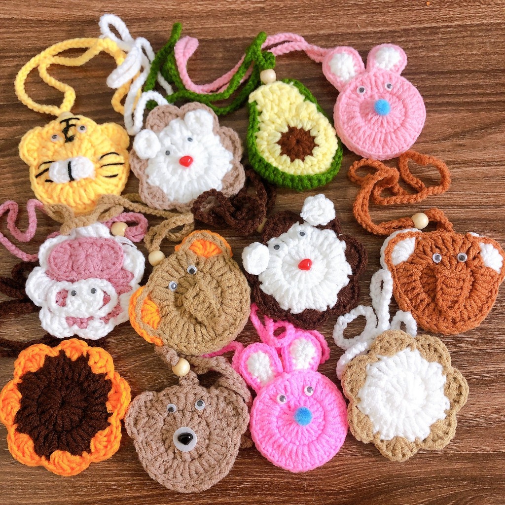 Túi đựng tỏi bằng len đính hạt dâu tằm tránh vía cho bé yêu