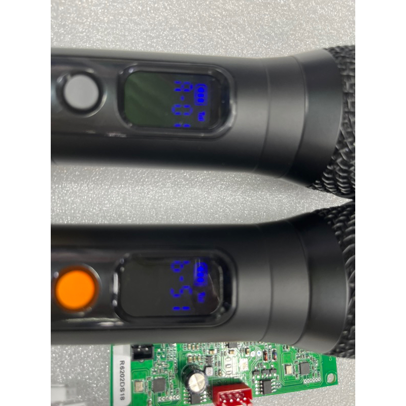 Micro loa kéo chống hú t8360 1 màn hình