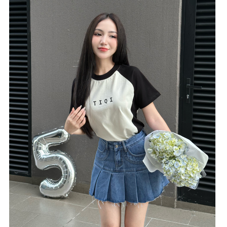 TIQI JEANS - Chân váy jeans xếp ly họa tiết số Modern Denim Skirt V1-323