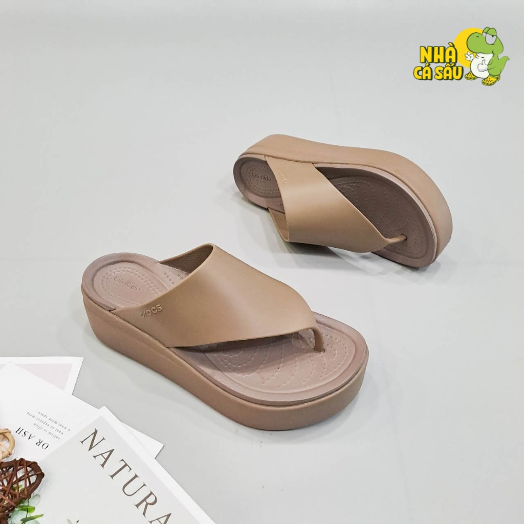 Dép kẹp crocs nữ brooklyn cao 5cm hàng cao cấp, dép xỏ ngón crocs brooklyn đế xuồng cao 5 phân màu kem bone Crocs House