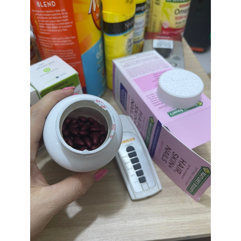 Thanh lý 10-2024 bị bung seal Viên Uống Đẹp Da, Tóc, Móng Hair Skin Nail Nature's Bounty 150V