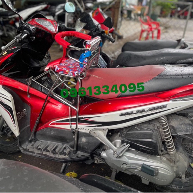 Ghế đi xe máy cho bé xe tay ga. Ghế đa năng có tựa vòng bảo vệ