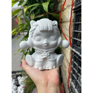 Tượng công chúa, cô gái size lớn
