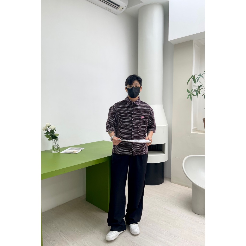 Sm ngắn đen hồng form boxy