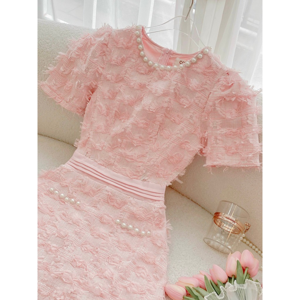 Đầm váy nữ cổ tròn đính hạt sang trọng Pinky Dress